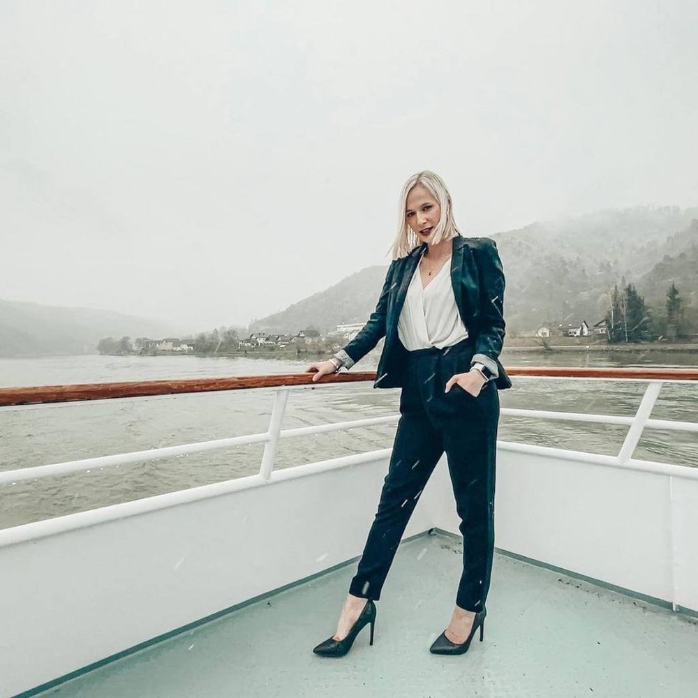 Meet your Posher, Luis